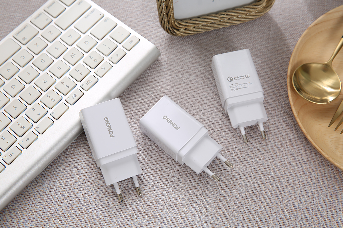 China High Performance Rohs Power Bank Charger K300 charger QC 3.0